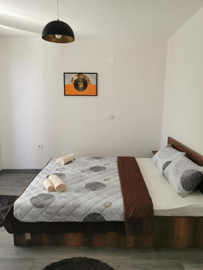 Gopo Guesthouse Elshani Extérieur photo
