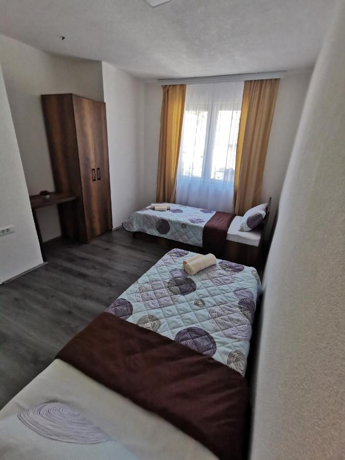 Gopo Guesthouse Elshani Extérieur photo